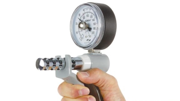 Das Dynamometer: Ein beliebtes Messgerät in der Physio-Praxis, um die Griffkraft zu bestimmen.