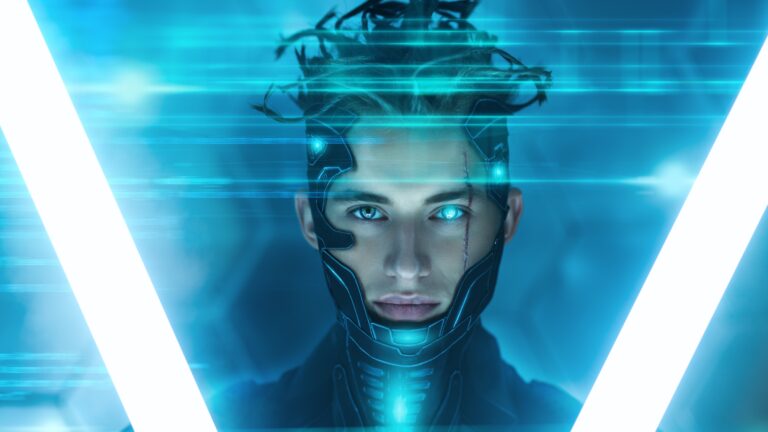 In einem futuristischen anmutenden Bild blickt ein Mensch in Richtung des Betrachters. Maschinelle oder technologische Teile scheinen bis zum Kopf mit seinem Körper verschmolzen zu sein.