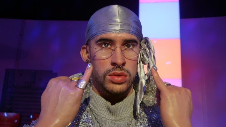 Wie ein lateinamerikanischer Sänger Trump die Stirn bietet