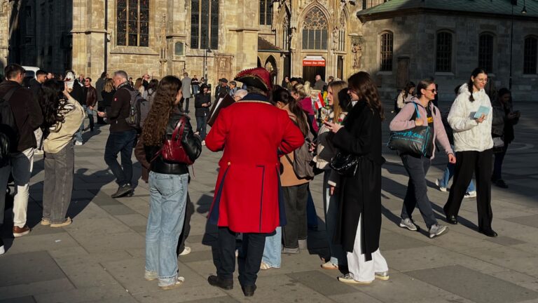 Wiener Mozartverkäufer leiden unter Vertreibung